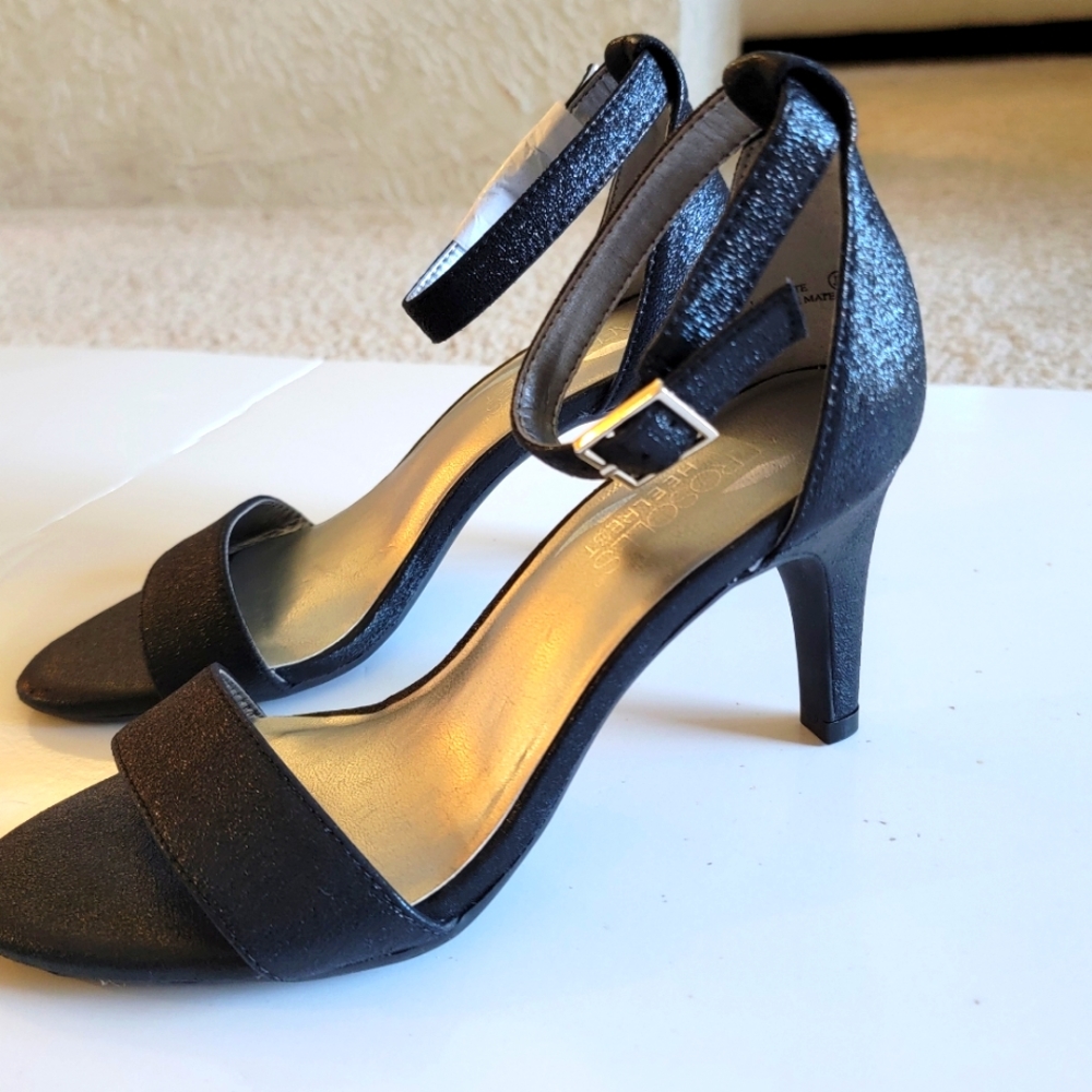 Aerosoles Black Shimmer Satin Fabric size 5 1/2 . NWT